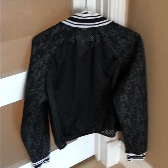 jacket - Picture 2 of 2